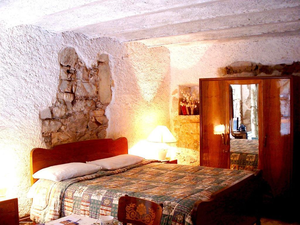 Medieval Village B&B Не Номер фото